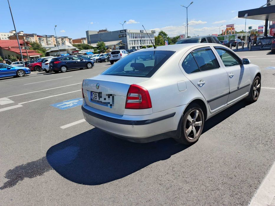 Vând skoda Octavia 2
