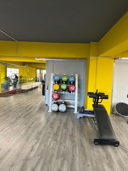 Închiriere , vânzare  spatii comerciale ultracentral 450, 750 mp