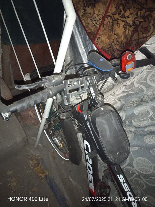 Velosiped sotiladi, продаётся велосипед.