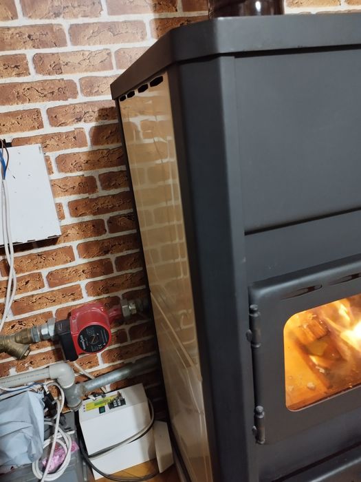 Камина с водна риза