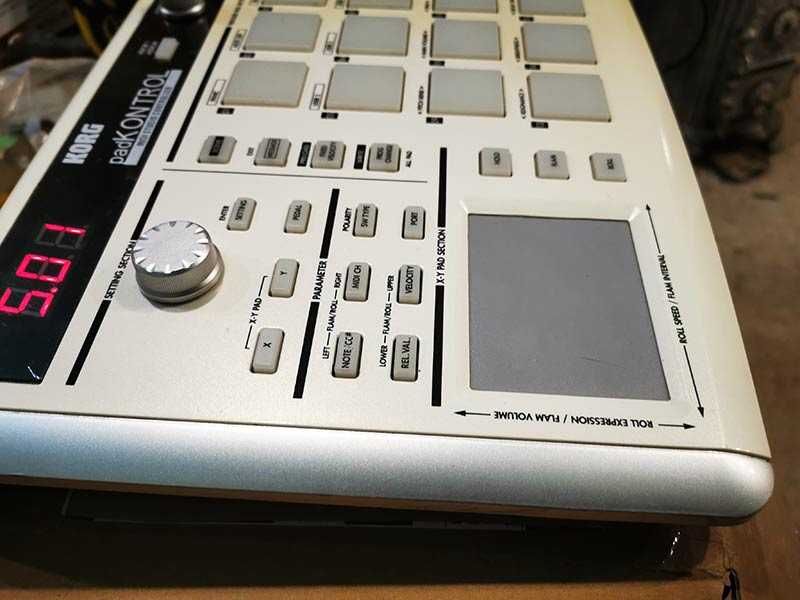 MIDI контролер за ударни KORG Padkontrol KPC-1 BK