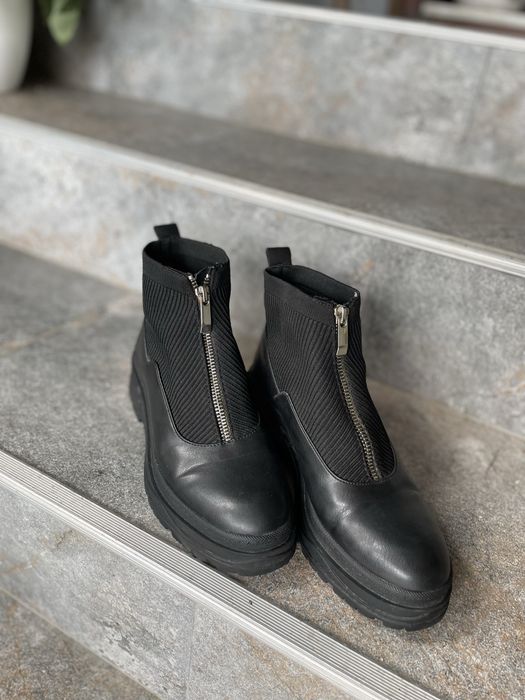 Gehete Zara marimea 36