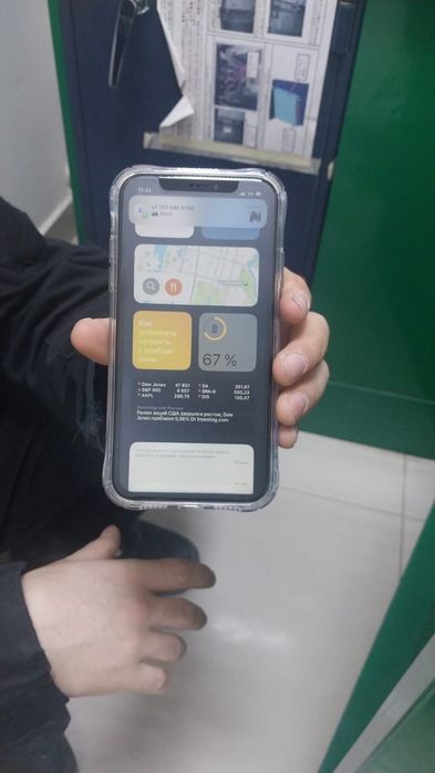 Iphone xr черный 64г