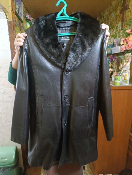 Продам натуральное кожаное полупальто