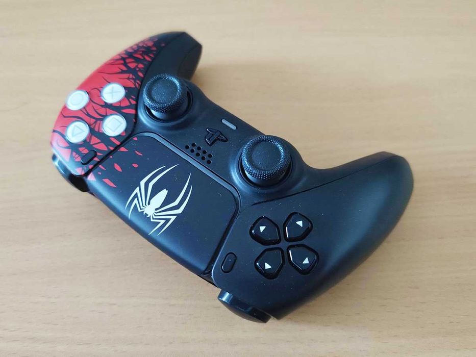 Джойстик Spiderman за Playstation 5, оригинален, Dualsense