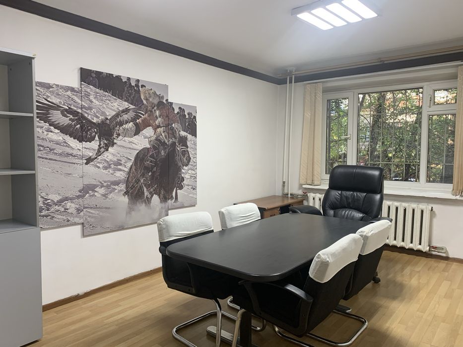 3-х комнатная  квартира в центре под офис