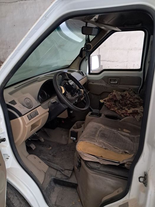 Avtomobil DONGFENG