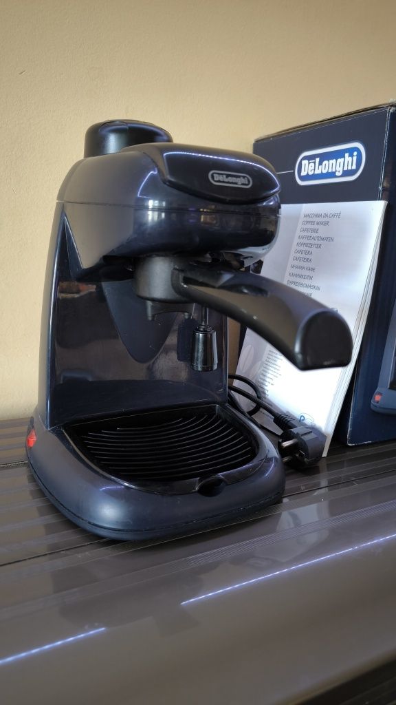 Кафе машина Delonghi EC5