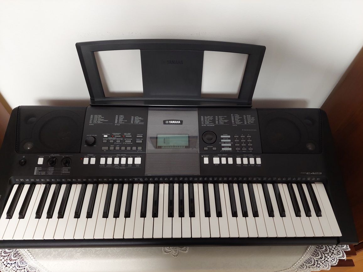 Orga Yamaha PSR- E423