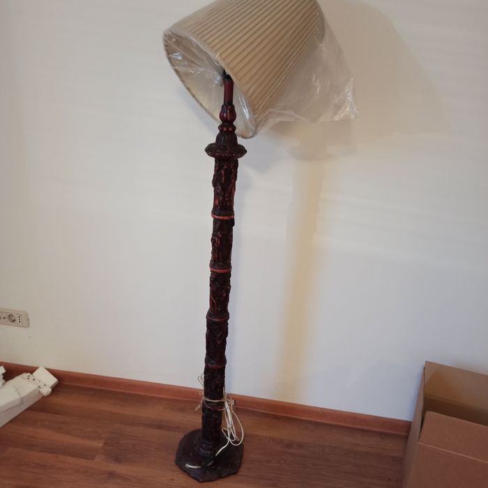 Lampadar 1,8 m cu motive japoneze