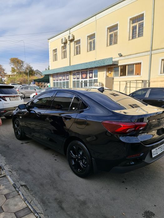 Onix Premier 2 Plus , 10200км пробег