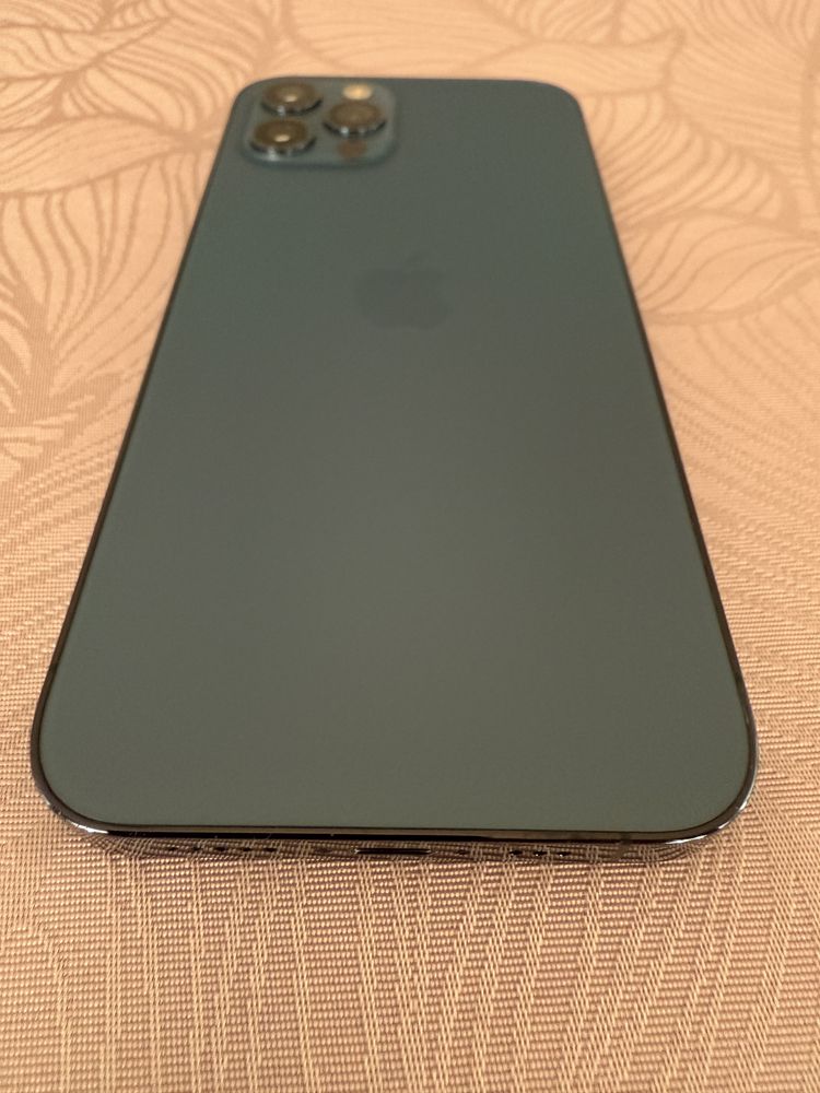 Продавам IPhone 12 pro 256 GB Pacific Blue