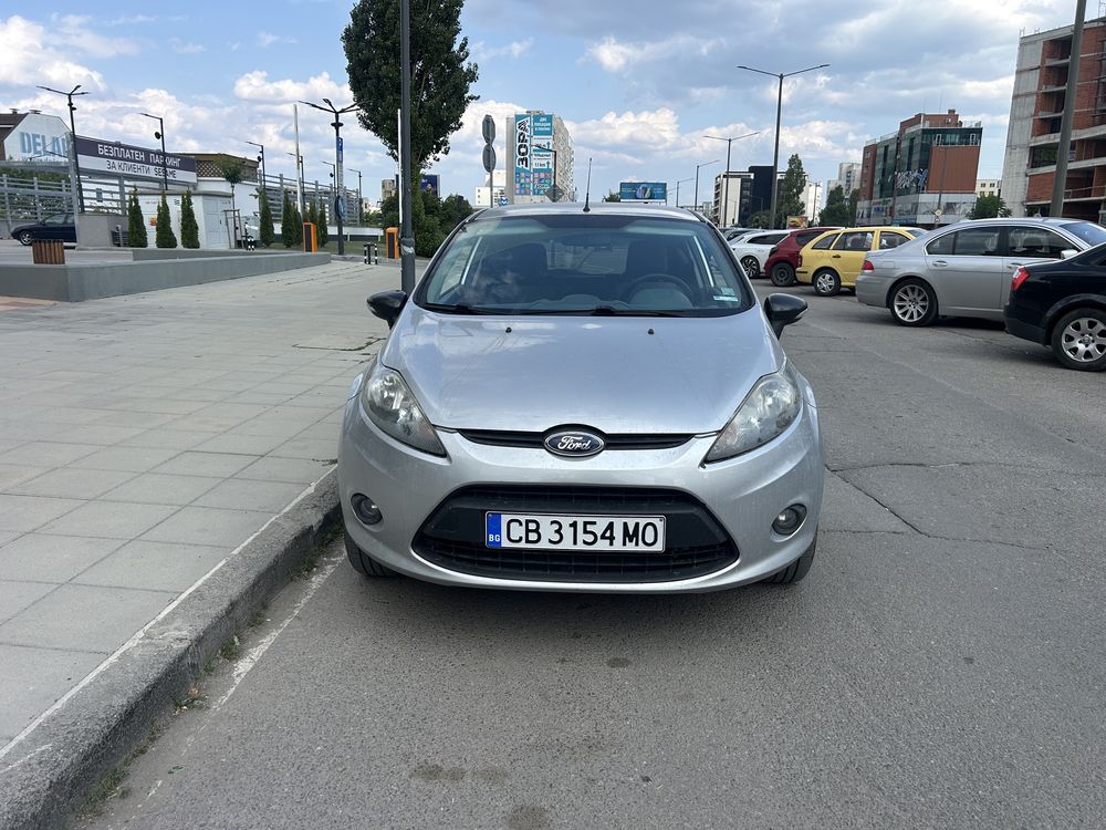Ford Fiesta 2010г 1.4 бензин/фабрична газ ЗА ГЛАВА