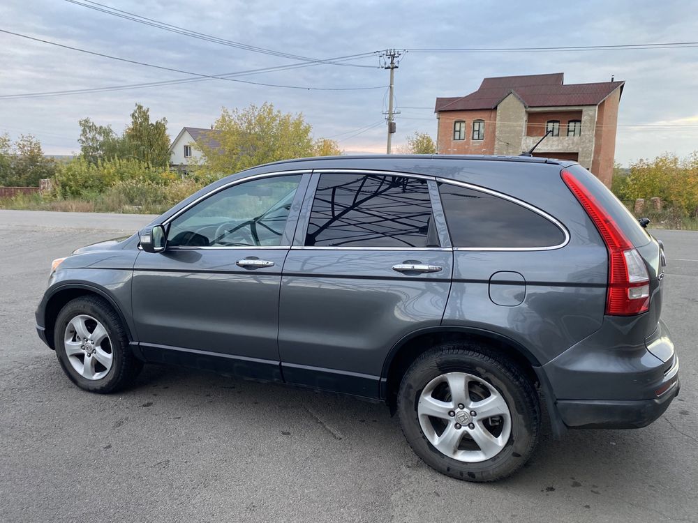 Продам автомобиль HONDA CR-V 2011 г.в.