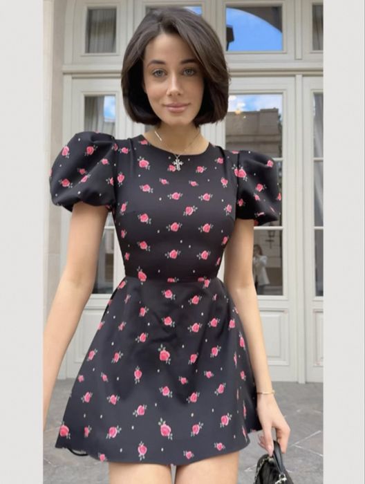 Летнее платье с цветочным принтом  Новинка