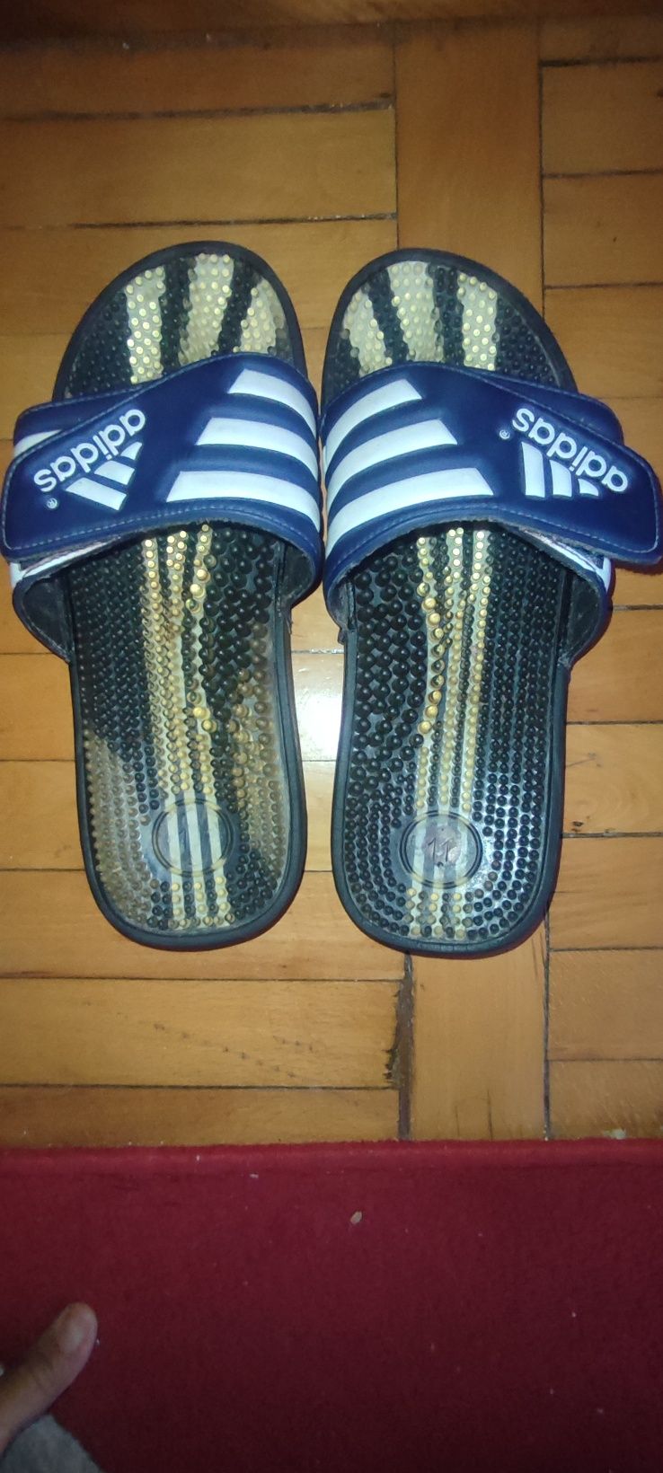 slapi adidas 43 adissage