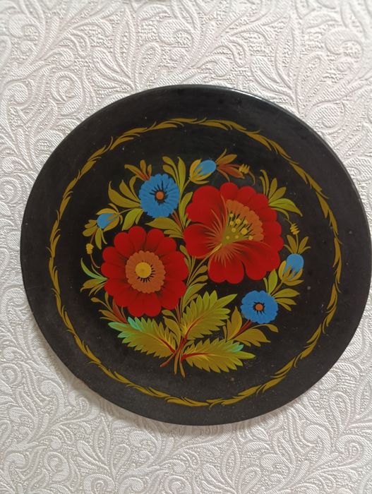 Тарелки деревянные настенные росписные