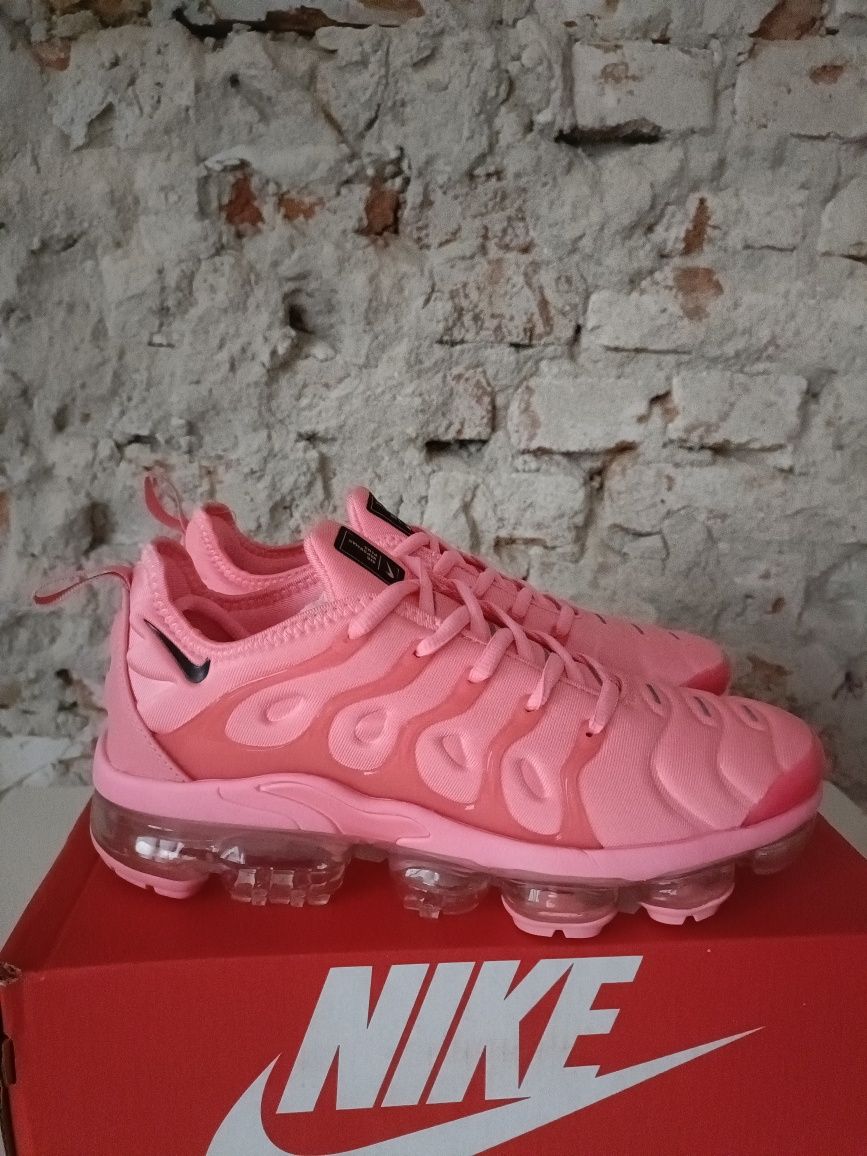 Nike Air Vapormax Plus 37,37.5,38,38.5,39,40