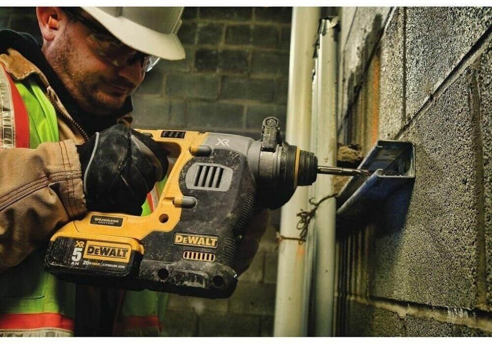 Dewalt легендарный перфоратор