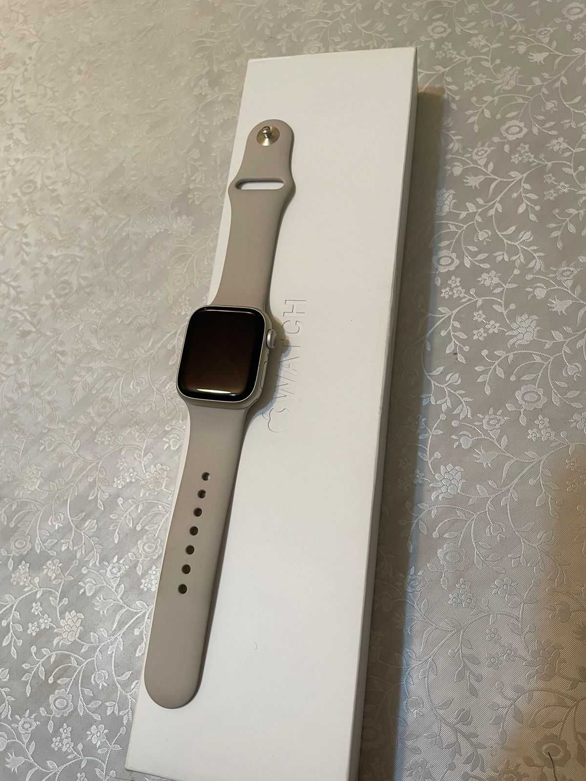 Apple watch series 7, почти новые