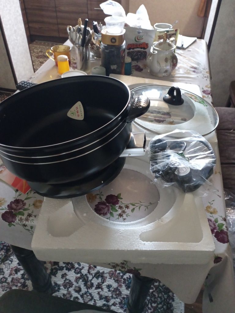 Казан электрический продам срочно.состояние новое.небольшой торг.прода