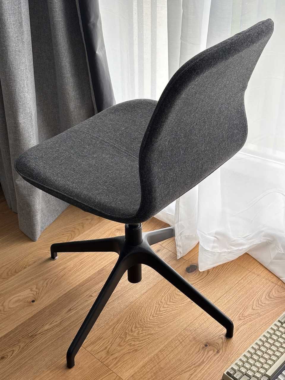 Офис стол IKEA Langfjall