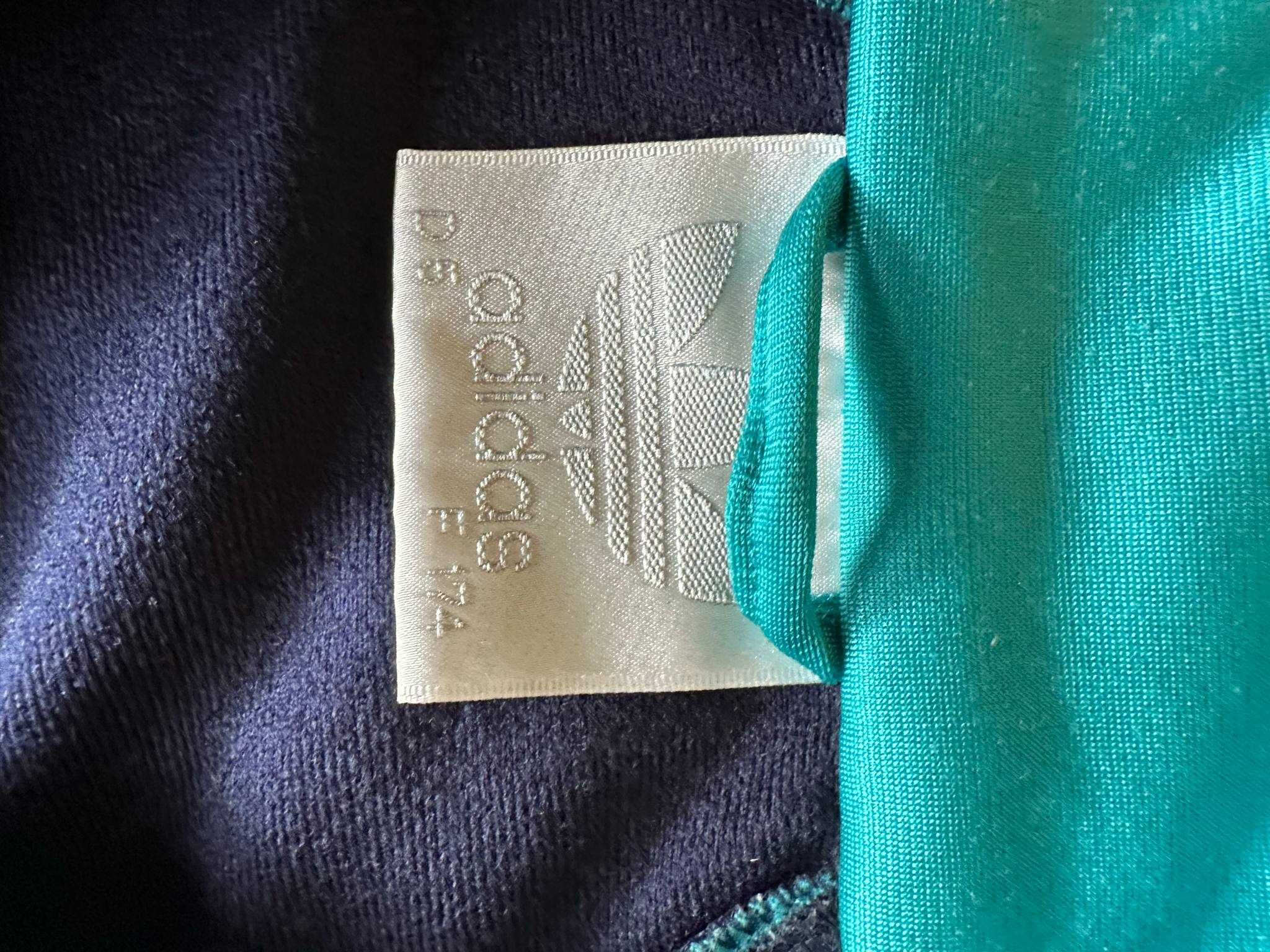Vintage Adidas Sweater | Size M–L | Very Good Condition