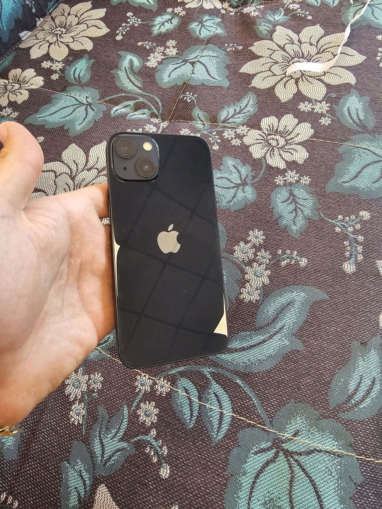iphone 13 КАТО НОВ с Гаранция