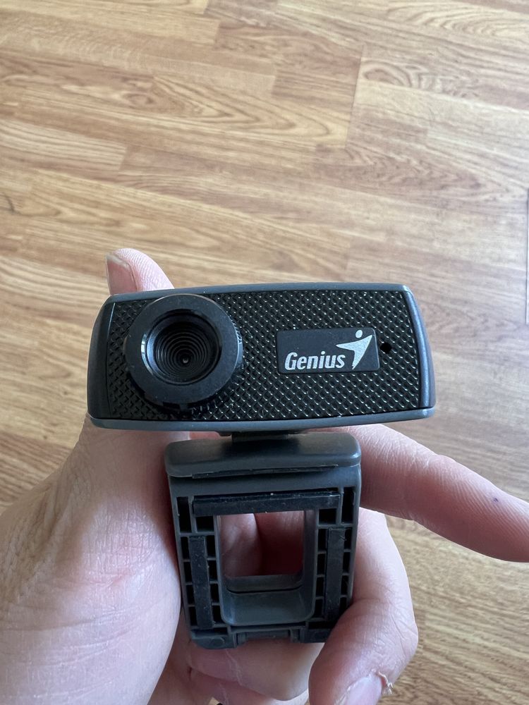 Веб-камера Genius Facecam 1000x