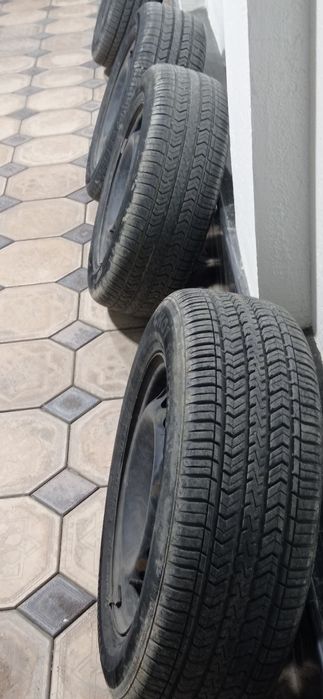 Продам диски с шинами 14