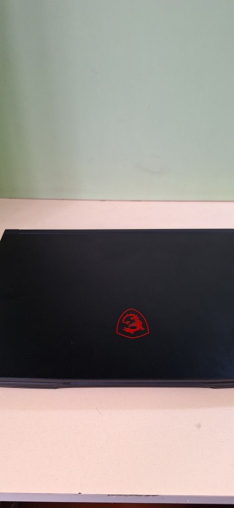 Msi Thin GF63 12UCX Игровой ноутбук