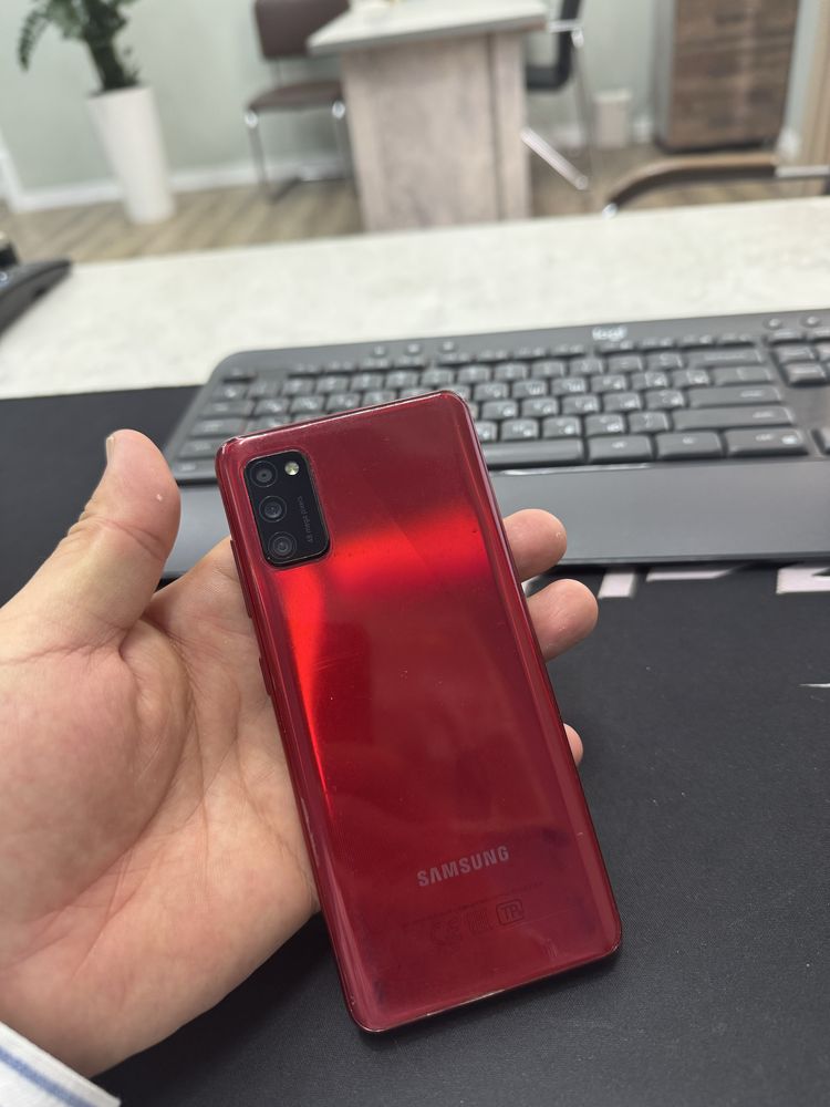 Galaxy a41 qizil