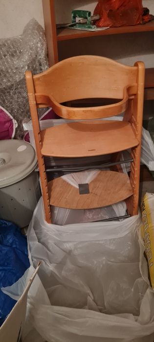 Детско дървено столче