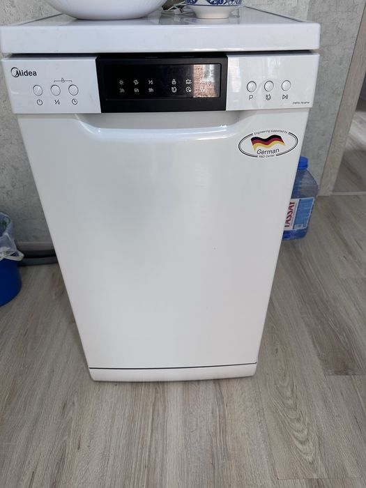 Продам посудомоечную машинку