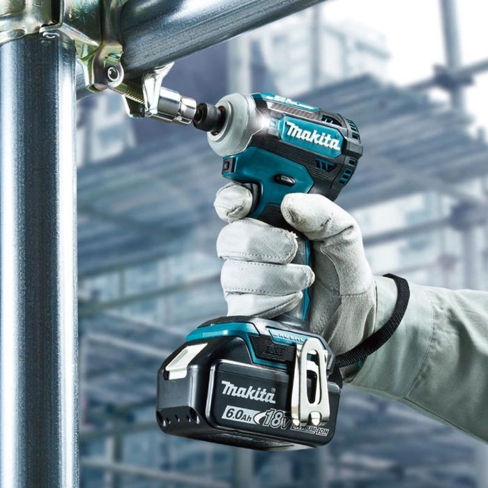 Импакт / Винтоверт Makita DTD172Z 18V Brushless