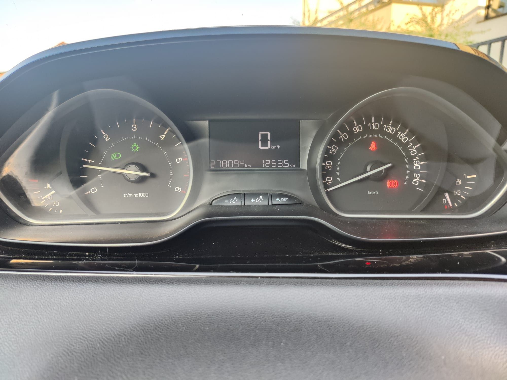 Peugeot 208 diesel 2017