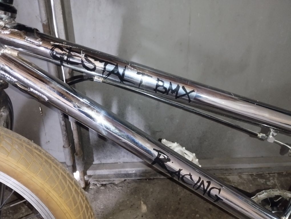 BMX Gestalt Racing