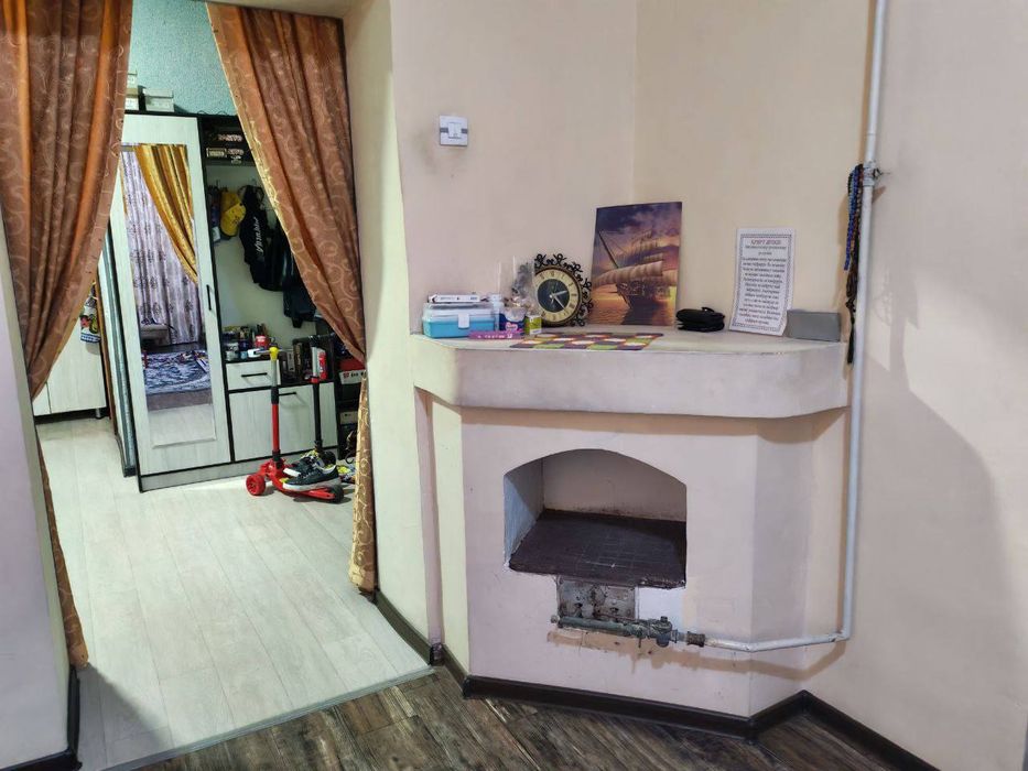 Дом сотилади 2 хонали 2 етаж 2 етажка дом