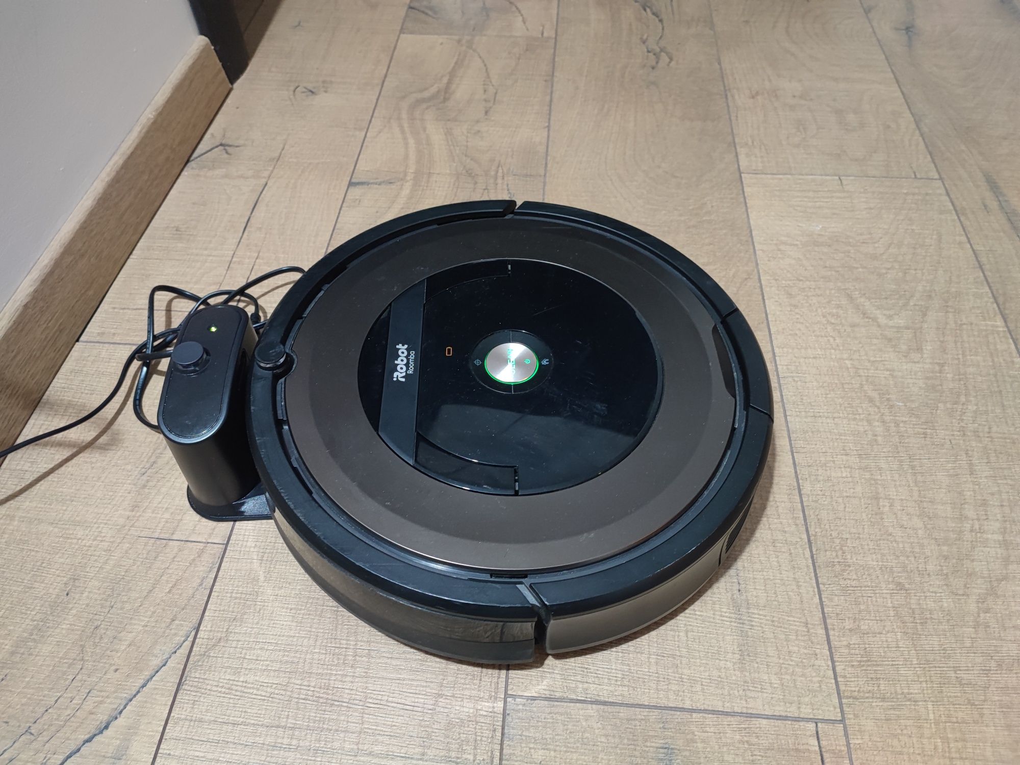 Aspirator robot Irobot Roomba 866 si 896 cu incarcator original