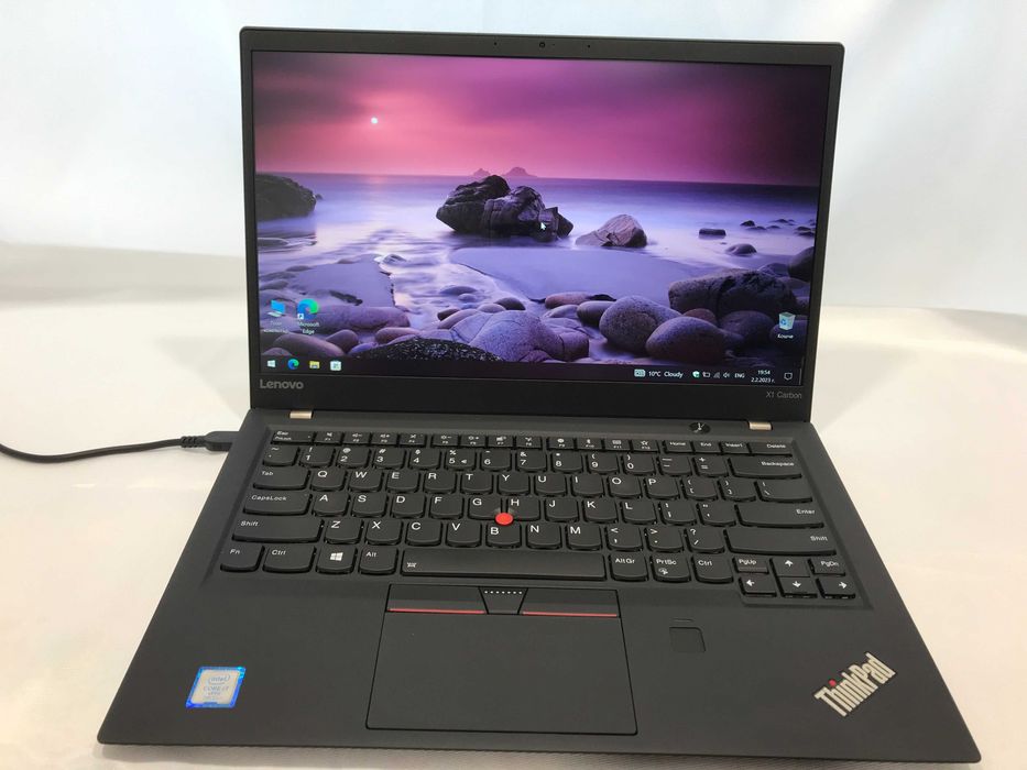 Lenovo ThinkPad X1 Carbon (5th Gen)-Intel Core i7-7600U/16GB RAM/512GB