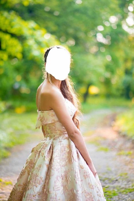 Продавам бална рокля