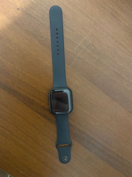 Apple watch series 8