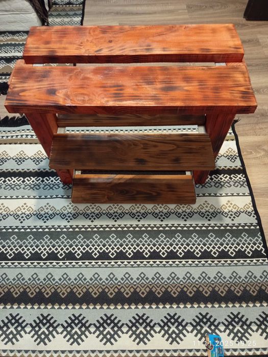 Дървен стелаж за обувки