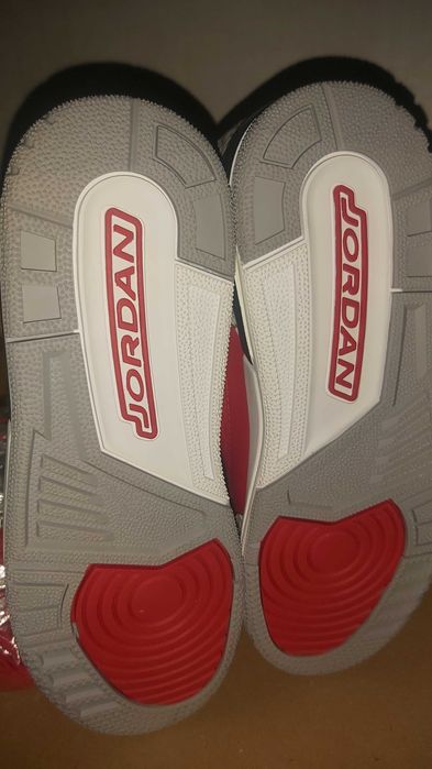 Jordan 3 Retro SE Fire Red - Номер 37.5