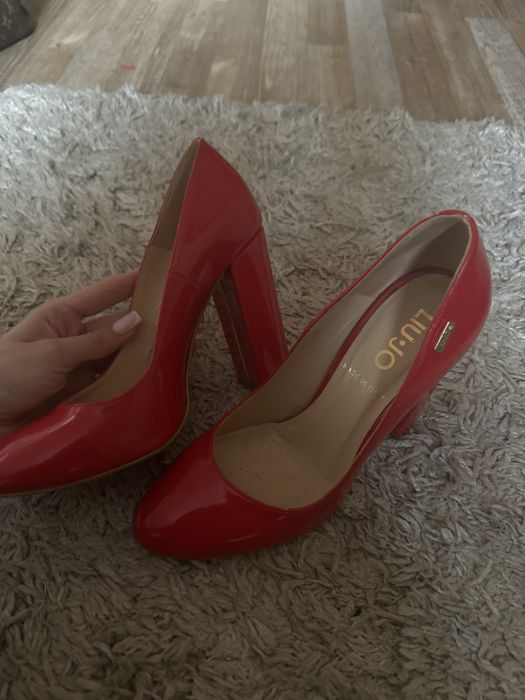 Токчета  Liu Jo