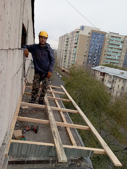 Балконные козырьки, отливы, гидроизоляция, альпинисты, мягкая кровля