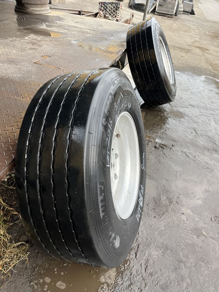 2 бр MICHELIN XMULTI 385/65R22.5 с алуминиеви джанти за барабан