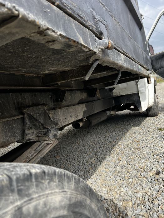 Ford tranzit cu  benă negociabil