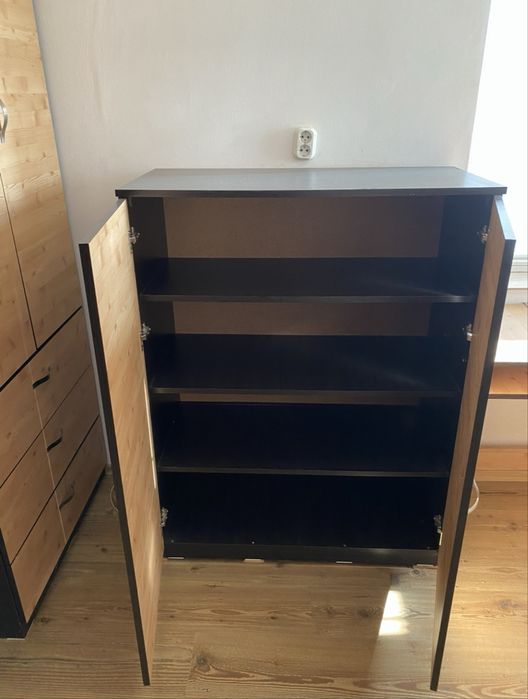 Скрин с бюра Обзавеждане