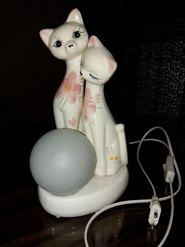 Светильник-ночник фарфоровый кошки